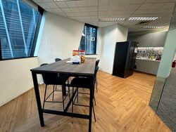 One Raffles Quay (D1), Office #524573581